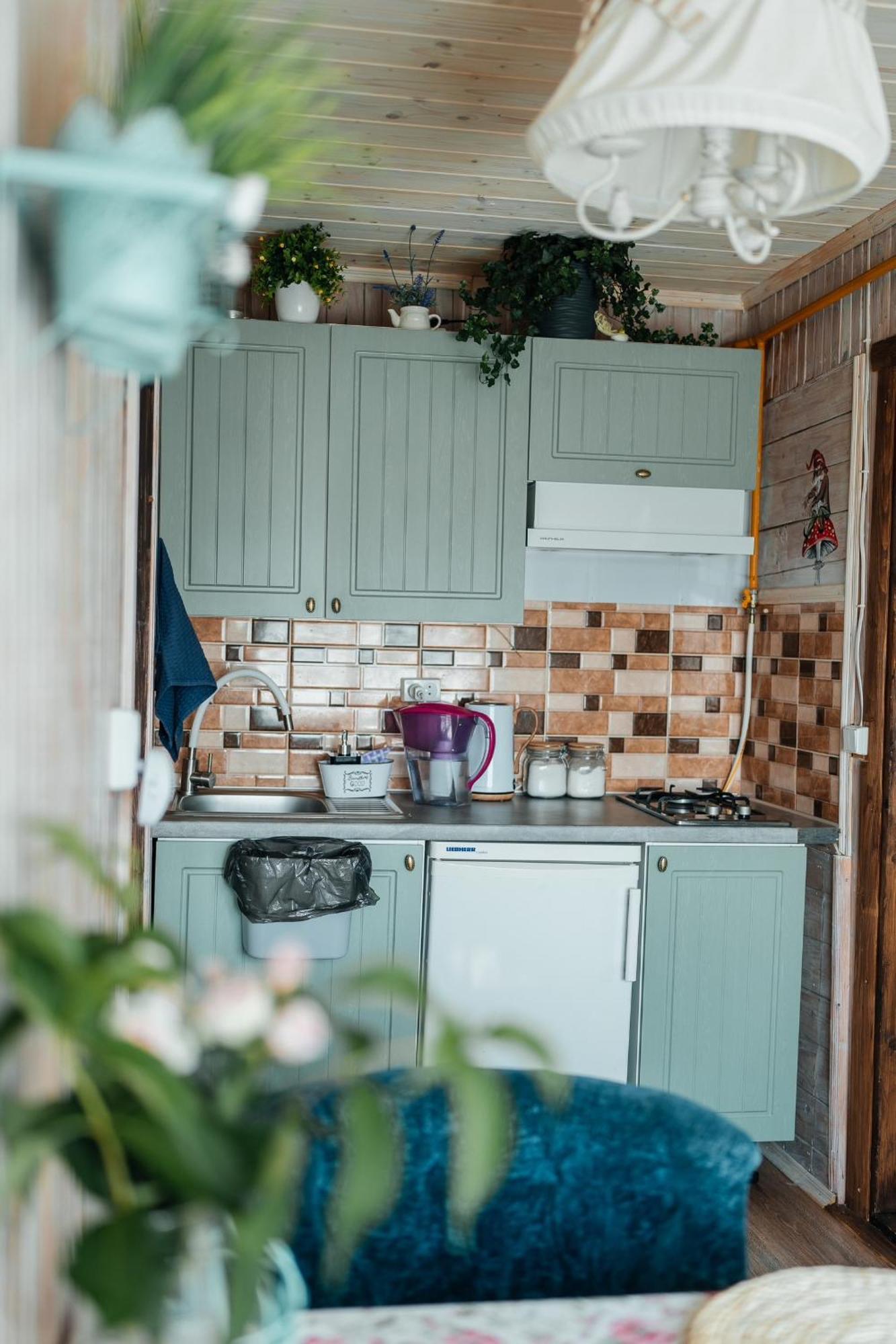 Казковий Дім Та Garden Два Будиночки В Горах З Чаном-Джакузі Slawske Exterior foto